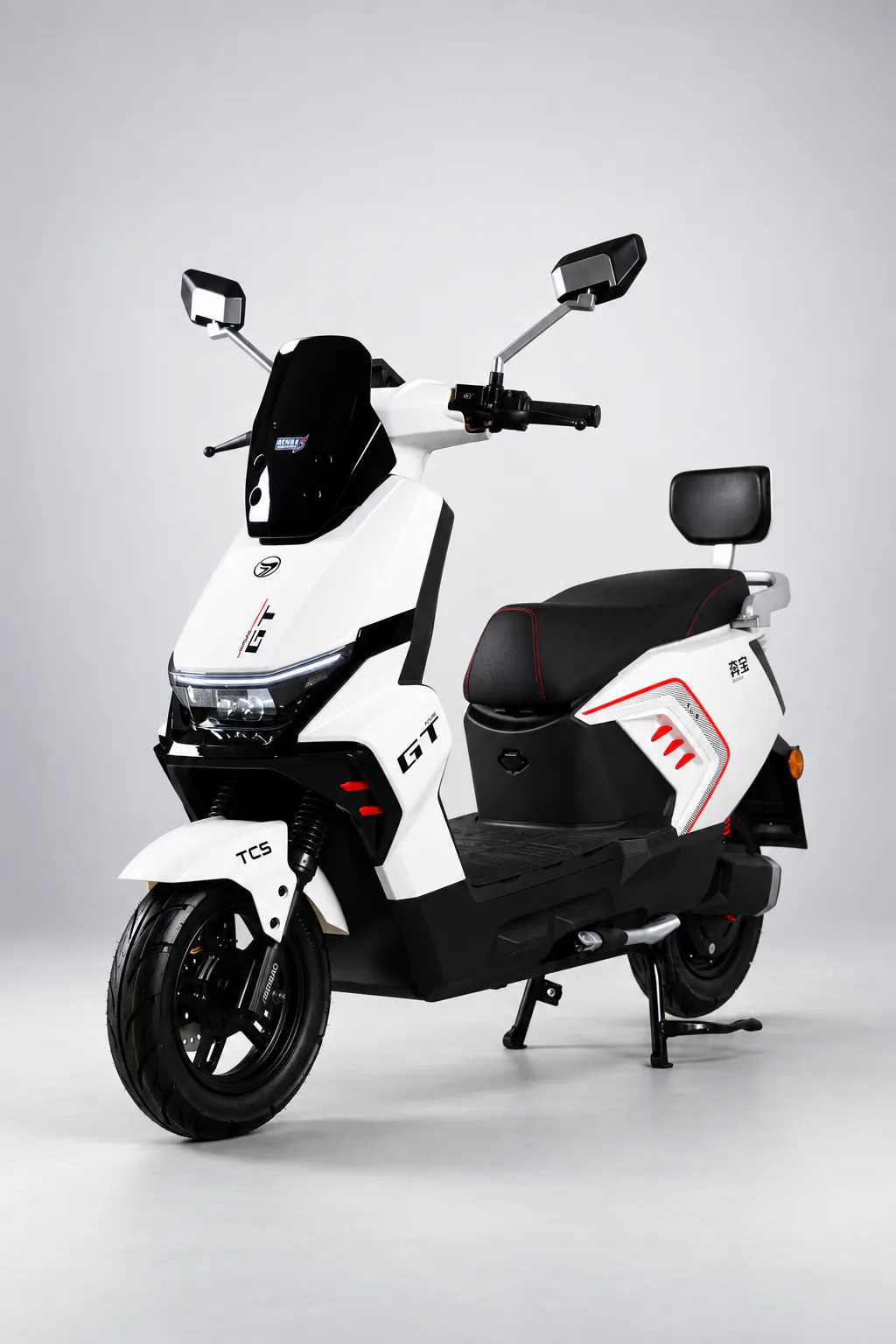 S720 45° Front View