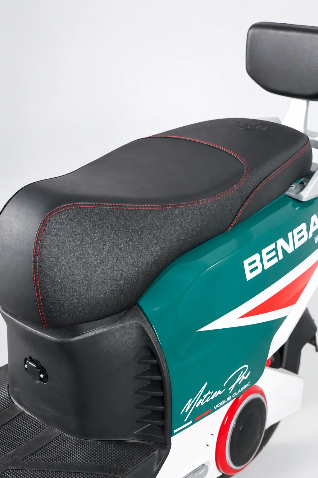 G910 Seat and rear backrest